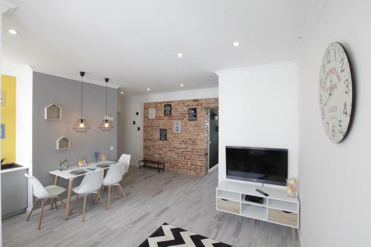 Apartamenty Sienkiewicza - Bezplatny Parking, Centrum, Park, Fv Kielce Ngoại thất bức ảnh